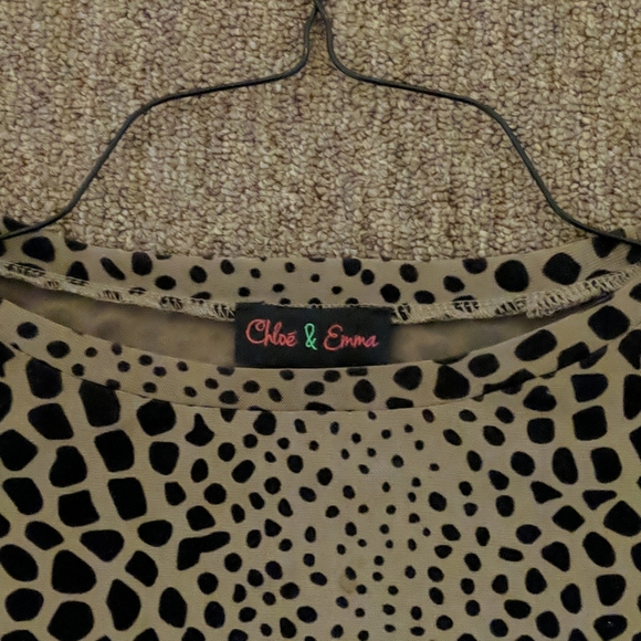 chloe and Emma top size is more like a medium. - Picture 2 of 2